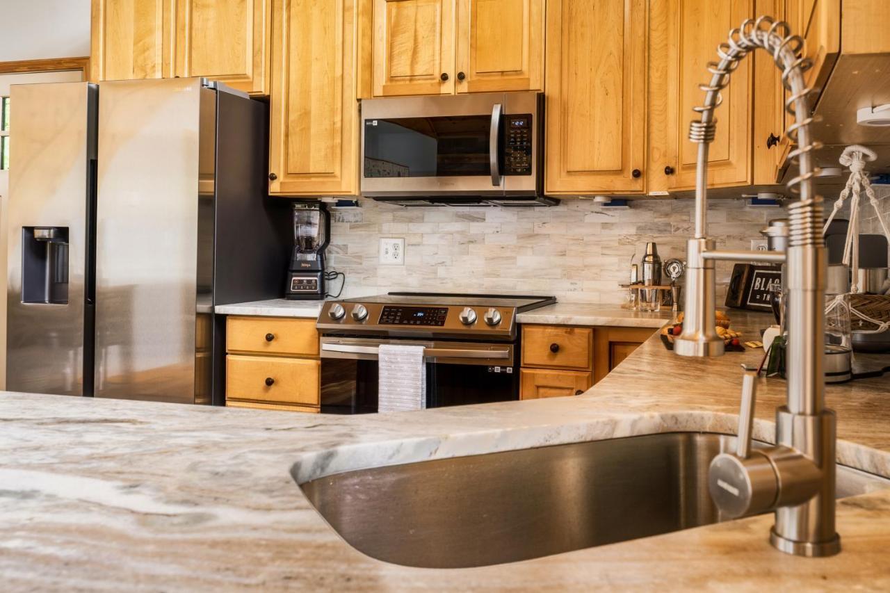 Mountainside - New Luxury Cabin-Fire Table-Hot Tub-3 Pools-Ps5-Bears Gatlinburg Eksteriør billede
