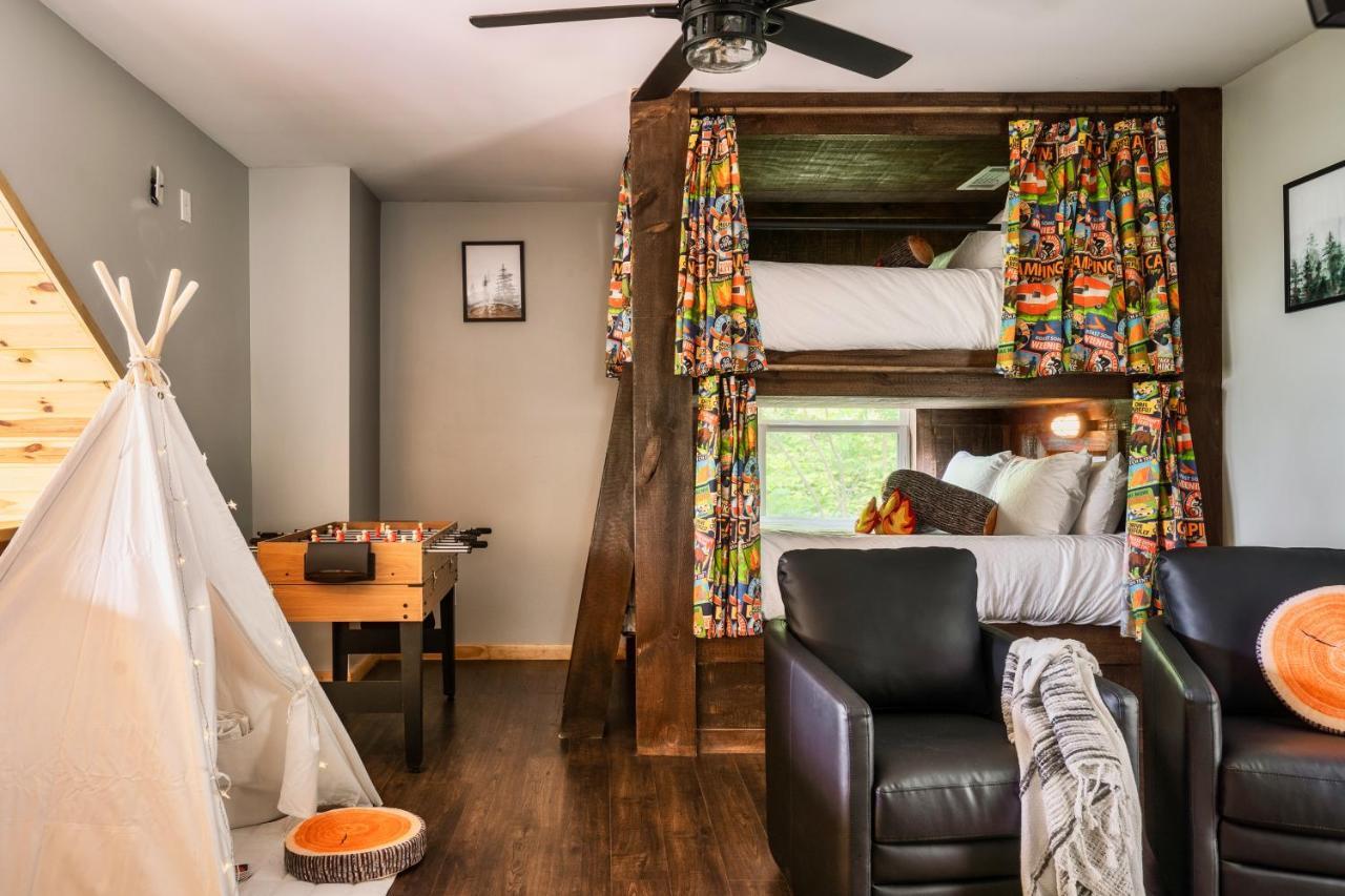Mountainside - New Luxury Cabin-Fire Table-Hot Tub-3 Pools-Ps5-Bears Gatlinburg Eksteriør billede