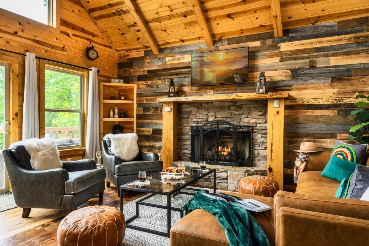 Mountainside - New Luxury Cabin-Fire Table-Hot Tub-3 Pools-Ps5-Bears Gatlinburg Eksteriør billede