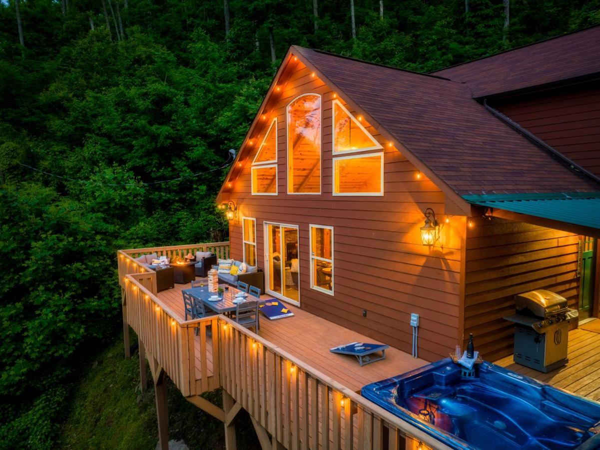 Mountainside - New Luxury Cabin-Fire Table-Hot Tub-3 Pools-Ps5-Bears Gatlinburg Eksteriør billede