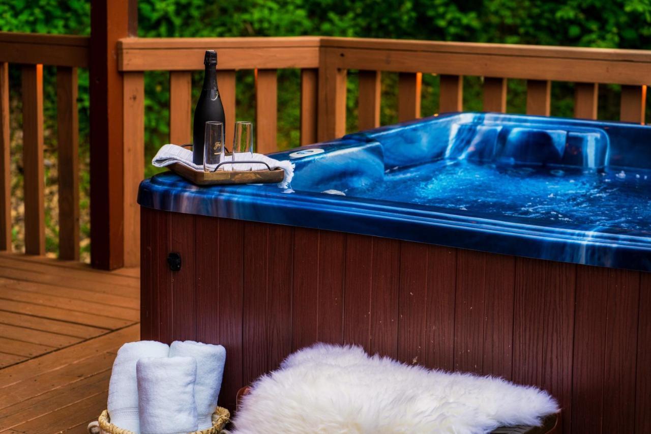Mountainside - New Luxury Cabin-Fire Table-Hot Tub-3 Pools-Ps5-Bears Gatlinburg Eksteriør billede